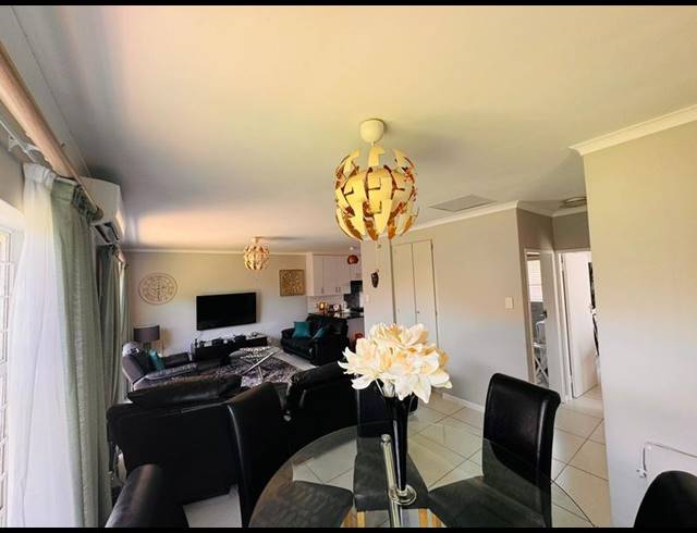 2 BEDROOM TOWNHOUSE FOR SALE IN KYALAMI HILLS